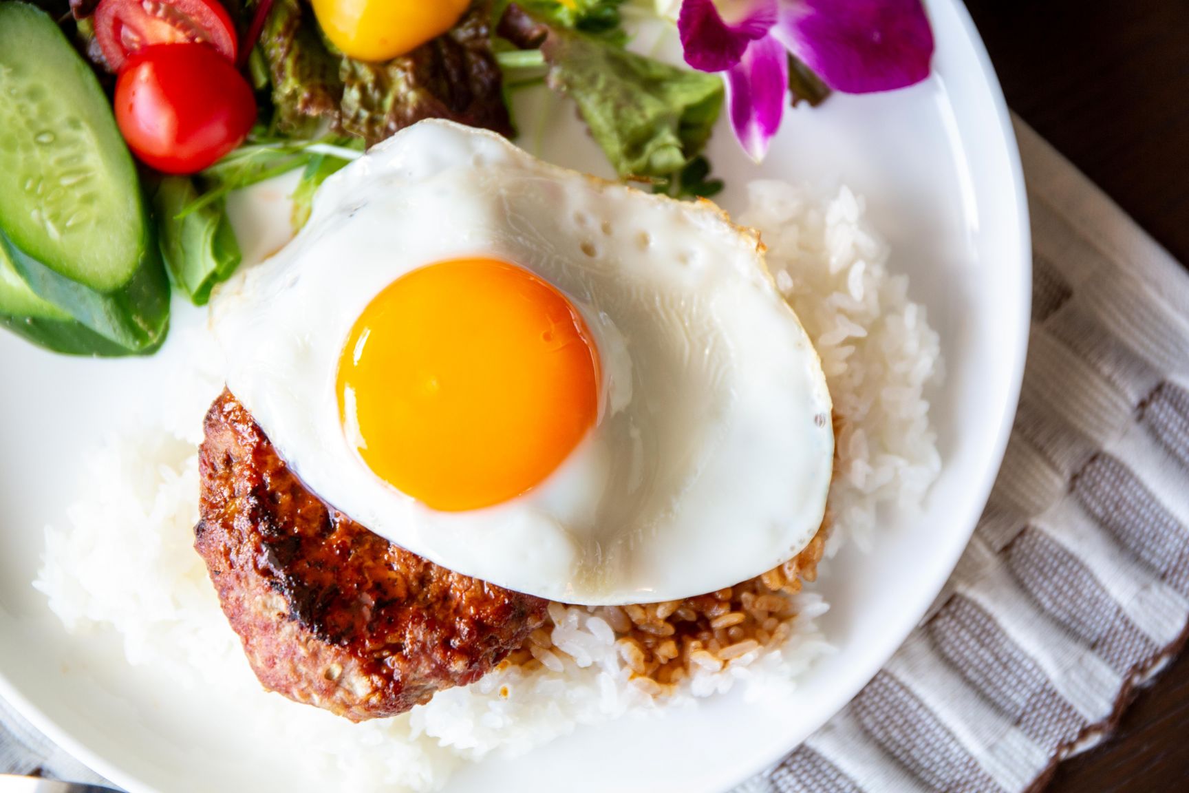 ハワイアンカフェ愛知　オノハワイアンのロコモコ